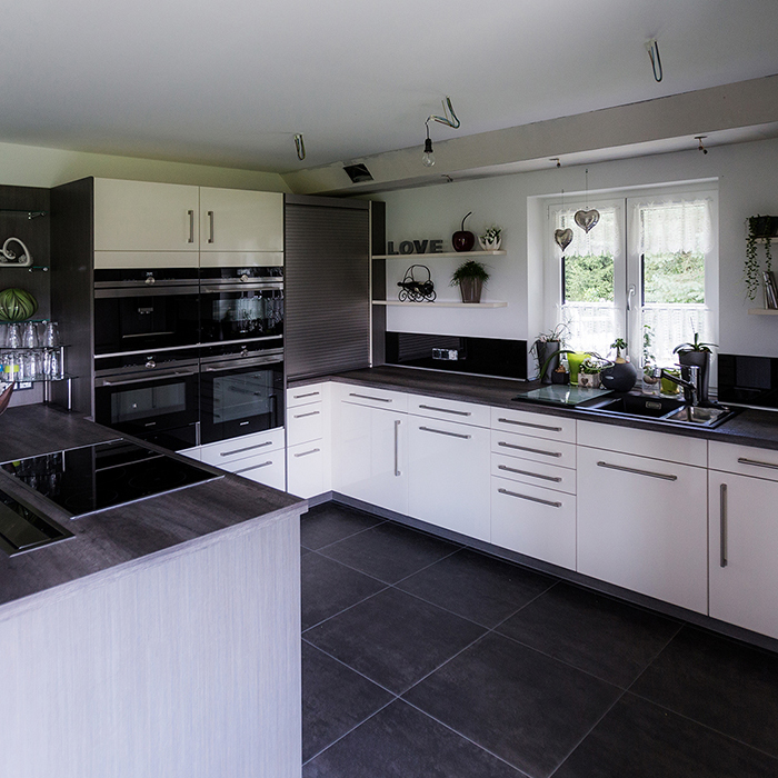 Wachstumsmarkt, Store, Online-Marketing, skalierbar, E-Commerce-Lösung, E-Commerce-Store, Artikel, Back-End-Anbindung, Grundstein, einprägsam, einzigartig, Web, TV-App, Entwickler, Programmiersprache, Technologie, iOS, Android, Web-Applikation, Fähigkeit, Know-how, wissen wie, gewusst wie, Knowhow, Anglizismus, Problemlösung, know-what, Fakten, know-why, Wissenschaft, know-who, Vision, Leben, erwecken, Realität, UI-Design, UX-Design, Lösung, Kopf, sichtbar, Produktverpackung, attraktiv, IT-Beratung, begleiten, Umwege, Zukunft, Herausforderung, zielorientiert, passend, Entwicklung, kosteneffizient, Verzahnung, Kompetenzbereich, IT-Service, lückenlos, bedarfsgerecht, crossmedial, Crossmedia, medial, Journalismus, Kommunikationsmittel, Medienformat, Grundidee, ganzheitlich, nachhaltig, Kreuzen der Medien, Konzern, Markt, Verbreitung, Betreuung, langjährig, umfangreich, Wissen, kontinuierlich, Weiterentwicklung, Team, Besprechung, Aussehen, Gestaltungsgrundlage, Leistungsspektrum, überflügeln, Search Engine Optimization