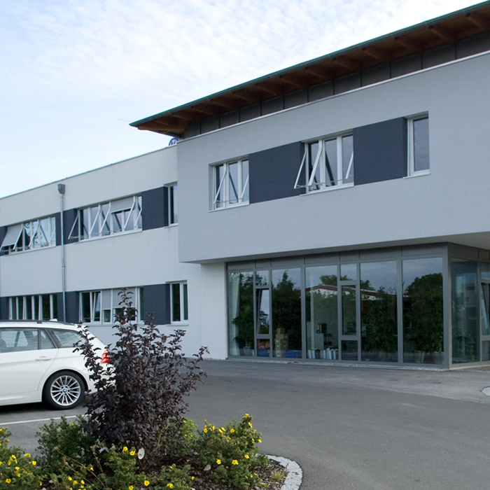 Kamera, Businessfotografie, Businessfoto, Firmenfoto, Corporatefotografie, Architekturfotografie, Mitarbeiterfotografie, Gemeinsamkeit, Professionell, erstellt, Qualität, Potenzial, professionell, Visitenkarte, Ausrichtung, Büro, Praxis, Kanzlei, Ladenlokal, Werkstatt, Standort, Arbeitssituation, Kurbeln, Faktor, Neukunde, Bedürfnis, Vorfeld, hautnah, Mittelpunkt, Visual, Stimmung, Kunstwerk, Drehpunkt, Angelpunkt, Schmuck, schmückend, Beiwerk, kennenlernen, Verspielt, clean, reduziert, Geschichtenerzähler, Wort, Detail, Naturfotografie, Hotelfotografie, Imagevideo, Drohnenvideo, Drohnenfotos, Ausgezeichnet, Mehrwert, Beliebtheit, Bindung, Neugierig, Mutig, Neues, Rad, erfinden, anders, Bunt, laut, leise, Effizient, Smart, Direkt, Werbe, Studio, Agentur, artopica, Walter Jahrstorfer, Pfarrkirchen, Rottal-Inn, Niederbayern, Südostbayern, Bayern, Süddeutschland, Deutschland, Europa, Video, Foto, Werbeagentur, visuell, Storytelling, Gesichtssinn, betreffend, ansprechend, vermitteln, Weg, Sehen, beruhend, hervorgerufen, Auge